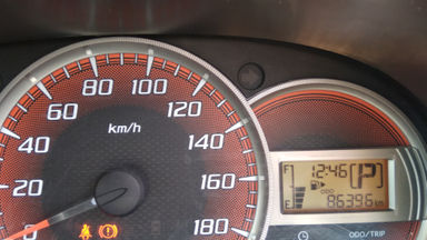 2013 Daihatsu Xenia R Dlx - Unit Istimewa (s-6) 2013 Daihatsu Xenia R Dlx - Unit Istimewa (s-6)