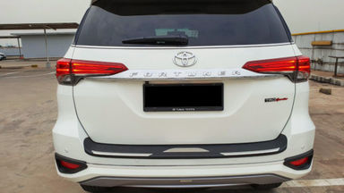 2018 Toyota Fortuner TRD Sportivo Diesel AT - Mobil Pilihan (s-3) 2018 Toyota Fortuner TRD Sportivo Diesel AT - Mobil Pilihan (s-3)