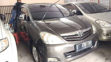 2009 Toyota Kijang Innova G - Antik Mulus Terawat (s-0) 2009 Toyota Kijang Innova G - Antik Mulus Terawat (s-0)