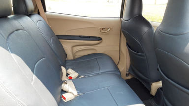 2014 Honda Mobilio E Prestige - Istimewa (s-7) 2014 Honda Mobilio E Prestige - Istimewa (s-7)