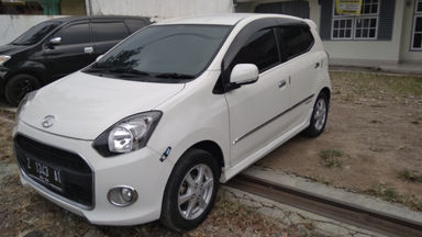 2016 Daihatsu Ayla . - Siap Pakai (s-0) 2016 Daihatsu Ayla . - Siap Pakai (s-0)