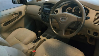 2010 Toyota Kijang Innova G - Bekas Berkualitas (s-1) 2010 Toyota Kijang Innova G - Bekas Berkualitas (s-1)