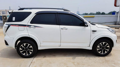 2016 Daihatsu Terios R - Mobil Pilihan (s-1) 2016 Daihatsu Terios R - Mobil Pilihan (s-1)