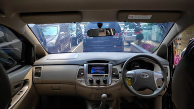 2014 Toyota Kijang Innova G 2.0 - Mobil Pilihan (s-5) 2014 Toyota Kijang Innova G 2.0 - Mobil Pilihan (s-5)