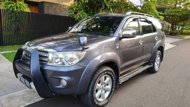 2009 Toyota Fortuner G - Barang Mulus Siap Pakai (s-0) 2009 Toyota Fortuner G - Barang Mulus Siap Pakai (s-0)
