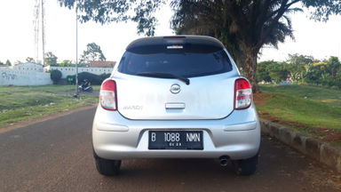 2012 Nissan March XS - Istimewa (s-8) 2012 Nissan March XS - Istimewa (s-8)