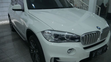 2014 BMW X5 3.0 - Mobil Mulus Siap Pakai (s-2) 2014 BMW X5 3.0 - Mobil Mulus Siap Pakai (s-2)