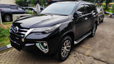 2016 Toyota Fortuner VRZ 2.4 - Mobil Pilihan (s-0) 2016 Toyota Fortuner VRZ 2.4 - Mobil Pilihan (s-0)