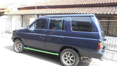 1996 Isuzu Panther Minibus Astra M/T - bekas berkualitas (s-4) 1996 Isuzu Panther Minibus Astra M/T - bekas berkualitas (s-4)