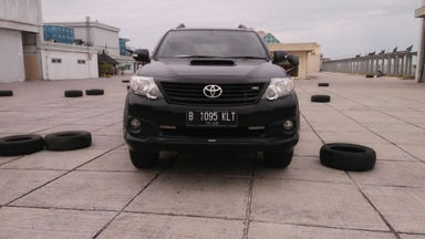 2013 Toyota Fortuner VNT TRD Sportivo - Kondisi Istimewa (s-1) 2013 Toyota Fortuner VNT TRD Sportivo - Kondisi Istimewa (s-1)