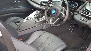 2015 BMW i i8 HYBRID - Kondisi Istimewa (s-12) 2015 BMW i i8 HYBRID - Kondisi Istimewa (s-12)