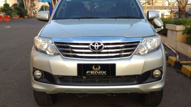 2013 Toyota Fortuner V - Kondisi Bagus Siap Pakai (s-7) 2013 Toyota Fortuner V - Kondisi Bagus Siap Pakai (s-7)