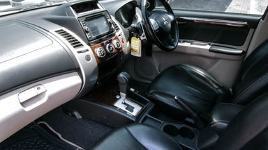 2013 Mitsubishi Pajero Dakar - Mobil Pilihan (s-5) 2013 Mitsubishi Pajero Dakar - Mobil Pilihan (s-5)