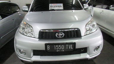 2011 Toyota Rush G 1.5 - Kondisi Bagus Siap Pakai bangku 3 baris (s-4) 2011 Toyota Rush G 1.5 - Kondisi Bagus Siap Pakai bangku 3 baris (s-4)