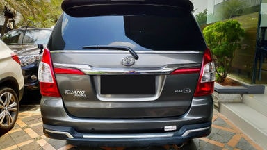2014 Toyota Kijang Innova G 2.0 - Mobil Pilihan (s-3) 2014 Toyota Kijang Innova G 2.0 - Mobil Pilihan (s-3)