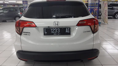 2016 Honda HR-V E CVT Automatic - Km Rendah Seperti Baru (s-2) 2016 Honda HR-V E CVT Automatic - Km Rendah Seperti Baru (s-2)
