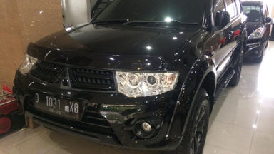 2014 Mitsubishi Pajero Dakar A/T - Kondisi Ciamik (s-0) 2014 Mitsubishi Pajero Dakar A/T - Kondisi Ciamik (s-0)