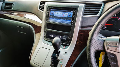 2014 Toyota Alphard Audioless - Mobil Pilihan (s-9) 2014 Toyota Alphard Audioless - Mobil Pilihan (s-9)