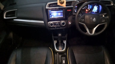 2014 Honda Jazz RS - NEGO, siap pakai, bergaransi (s-6) 2014 Honda Jazz RS - NEGO, siap pakai, bergaransi (s-6)