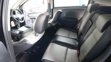 2015 Honda HR-V E cvt - Good Condition Warna Favorit, Harga Terjangkau (s-1) 2015 Honda HR-V E cvt - Good Condition Warna Favorit, Harga Terjangkau (s-1)