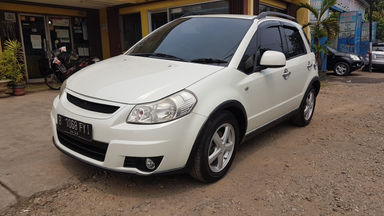 2009 Suzuki Sx4 Hatchback X Over - Kredit dibantu TDP RINGAN (s-0) 2009 Suzuki Sx4 Hatchback X Over - Kredit dibantu TDP RINGAN (s-0)