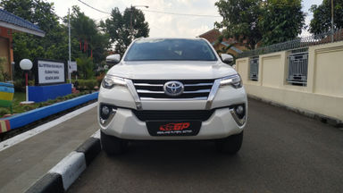 2016 Toyota Fortuner 2.4 VRZ DIESEL - A/T ISTIMEWA SIAP PAKAI (s-1) 2016 Toyota Fortuner 2.4 VRZ DIESEL - A/T ISTIMEWA SIAP PAKAI (s-1)