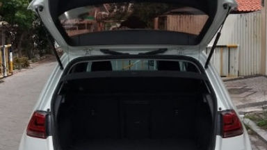2013 Volkswagen Golf MK 7 CBU Automatic - Sangat Terawat dan Bagus Pasti Puas (s-8) 2013 Volkswagen Golf MK 7 CBU Automatic - Sangat Terawat dan Bagus Pasti Puas (s-8)