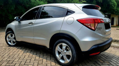 2015 Honda HR-V E - Mobil Pilihan (s-3) 2015 Honda HR-V E - Mobil Pilihan (s-3)