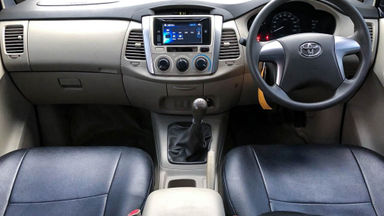 2015 Toyota Kijang Innova G - Mobil Pilihan (s-5) 2015 Toyota Kijang Innova G - Mobil Pilihan (s-5)