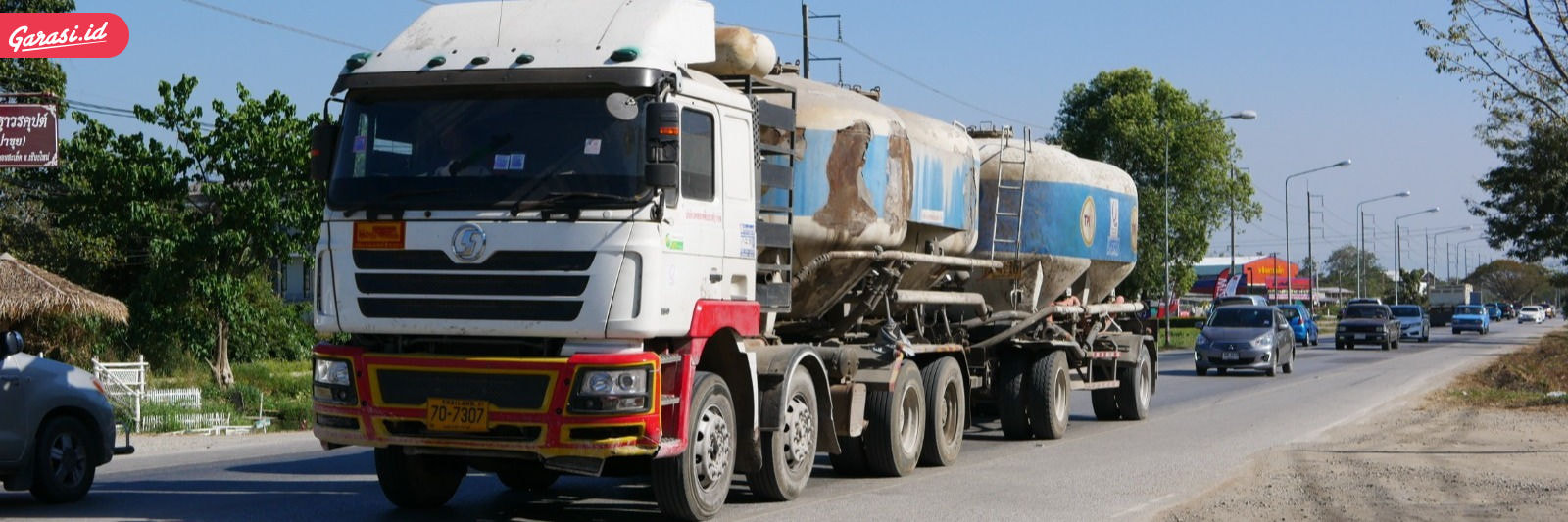 Kenali ODOL, Salah Satu Faktor Laka Lantas & Tips Aman Berkendara Berkendara Dekat Truk ODOL? Wajib Tahu Ini