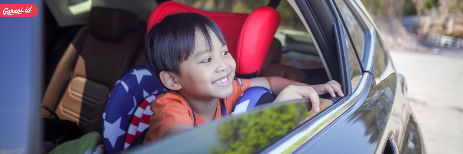 Anak Kecil Tidak Boleh Duduk di Kursi Depan Mobil