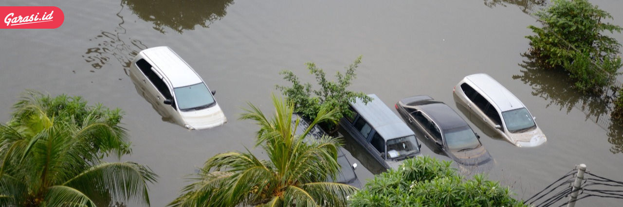 Panduan Cerdas Menghindari Mobil Bekas Banjir Saat Beli Kendaraan