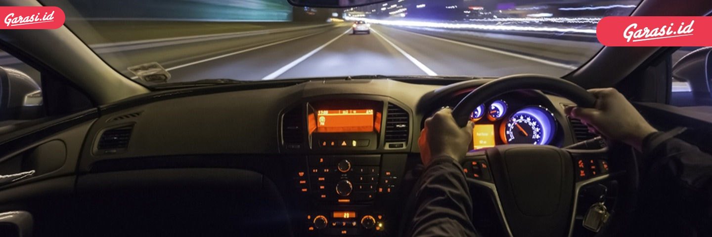 10 Tips Cara Mengemudi Mobil yang Baik dan Benar Cara mengemudi yang benar