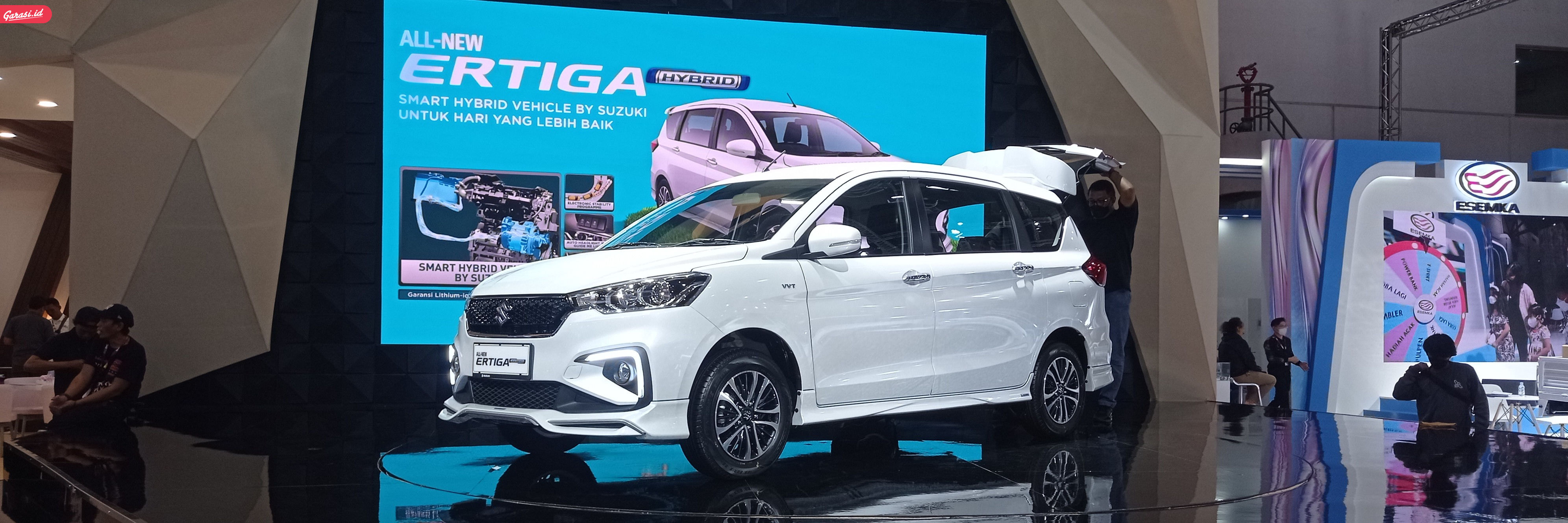 Brand Besar Bersaing Menjadi Pelopor Yang Memperkenalkan Mobil Hybrid Di Indonesia