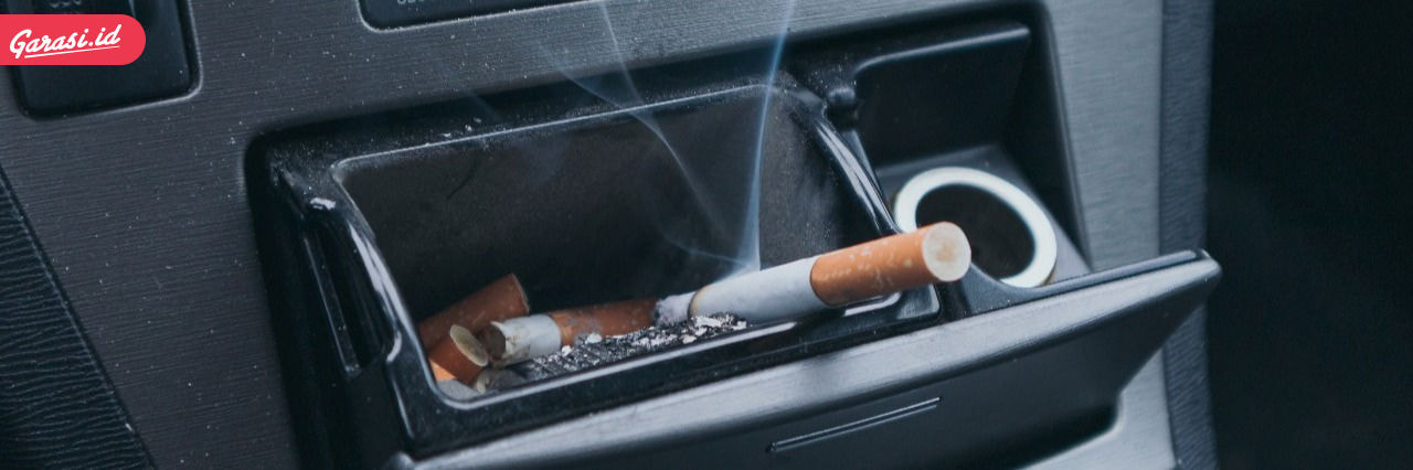 Cara Efektif Hilangkan Bau Rokok yang Melekat di Interior Mobil! Mobil Bau Rokok? Ini Cara Paling Efektif Mengembalikan Kesegaran Kabin