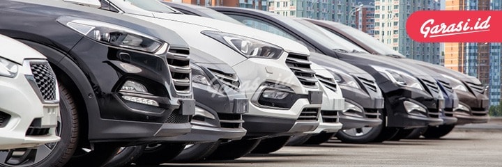 Beli Mobil Bekas, Lebih Detail Cek Bagian Ini Interior dan Eksterior Mobil Bekas