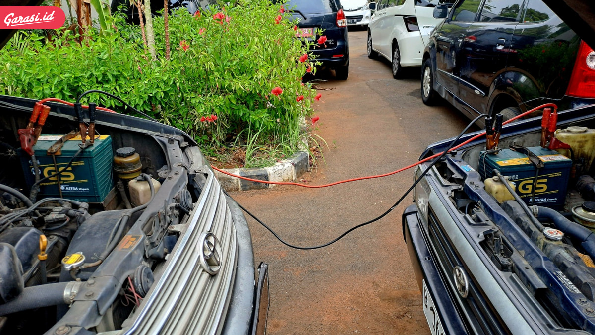 Mobil Mogok karena Aki Tekor, Apa Bisa Nyala Lagi?