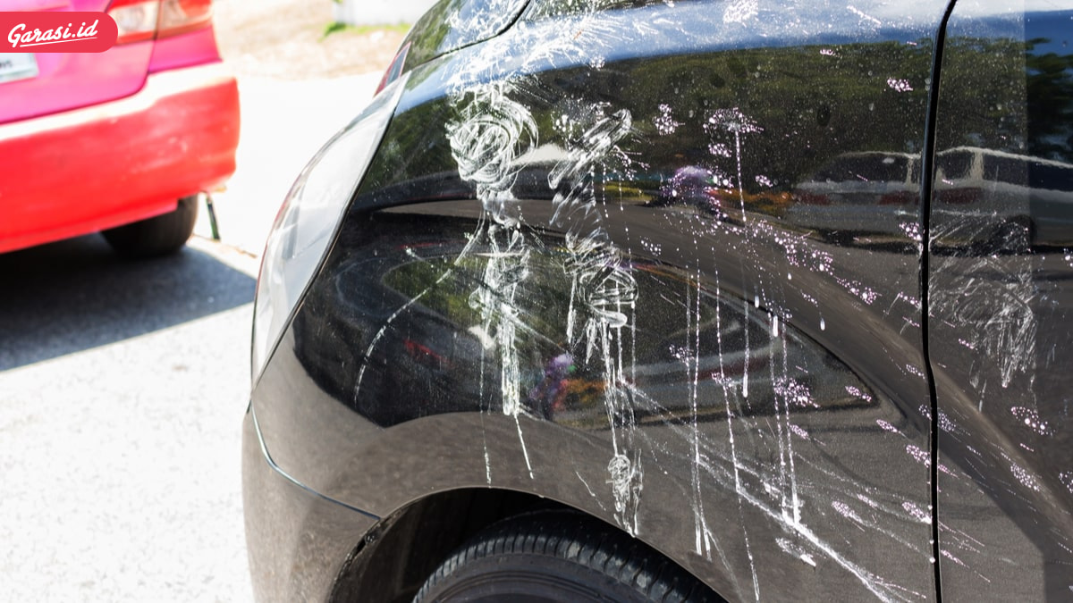 Jangan Mencuci Mobil di Tempat Pencucian, Berbahaya! Ini Cara yang Benarnya