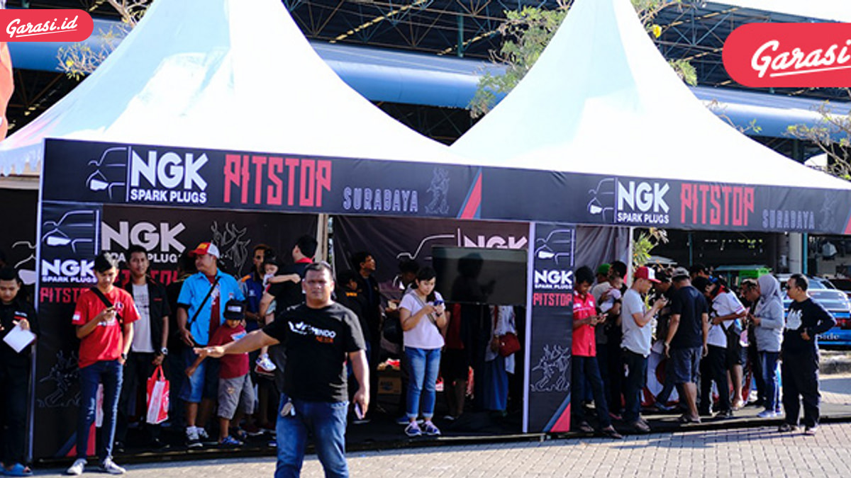 Mengintip Keseruan NGK Pitstop Surabaya