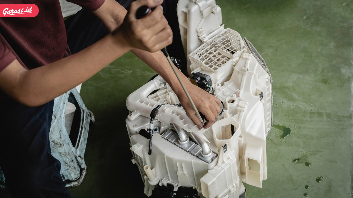 Kenali Peran Evaporator dalam Sistem AC Mobil
