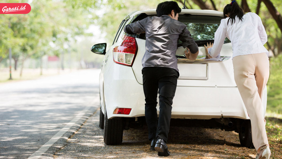 Mendorong Mobil Matic Yang Mogok Resiko Merusak Transmisi