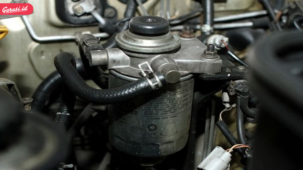 8 Cara Merawat dan Membersihkan Mesin Mobil Diesel