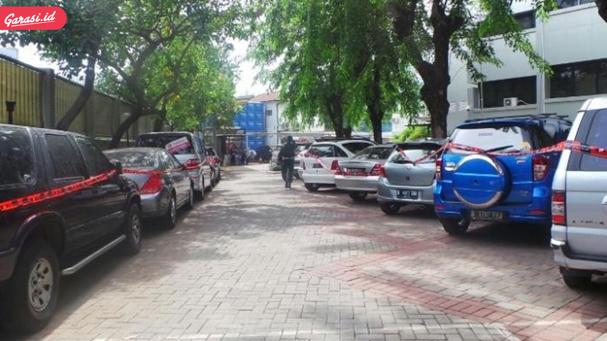 Besok KPK Lelang Mobil Harga Miring