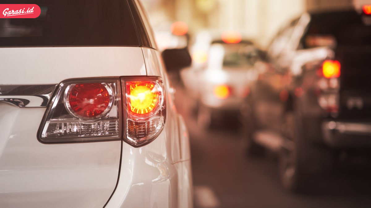 5 Penyebab Lampu Mobil Mati dan Cara Megatasinya