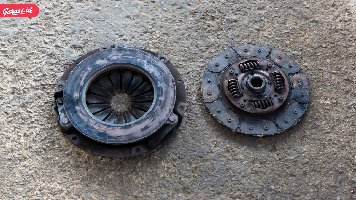 Mobil Terasa Loyo? Bisa Jadi Kampas Kopling Mulai Aus