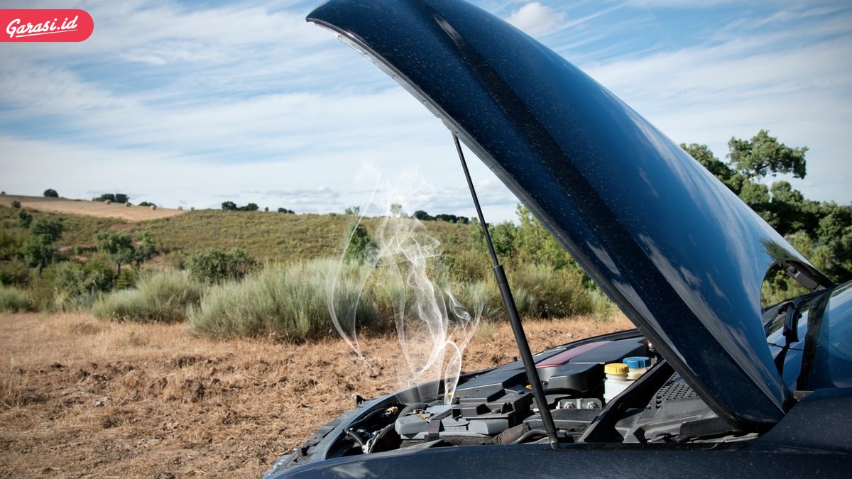 Kenali 4 Jenis Air Radiator Mobil, Kelebihan, Kekurangan dan Fungsinya Masing-Masing