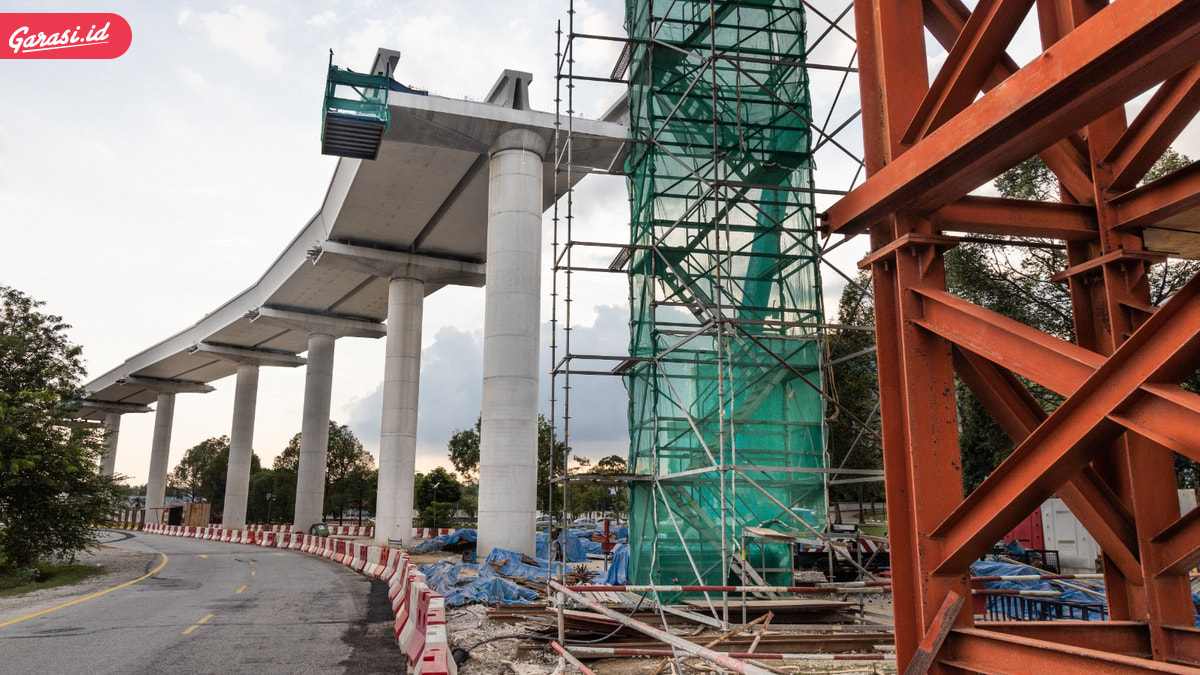 Banyak Proyek Galian Jalan, Ini Cara Aman Melintas!