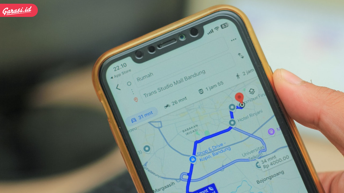 Terjebak di Keramaian? Ini Tips Berkendara Agar Tetap Aman