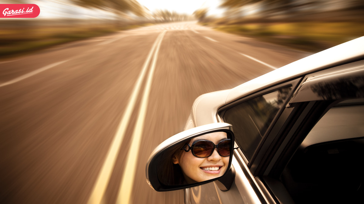 5 Tips Berkendara Aman Untuk Para Wanita