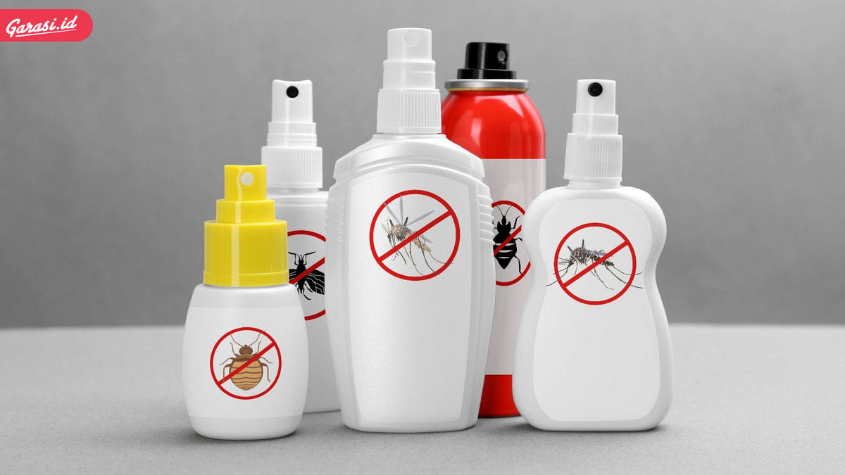 Jangan Biarkan Kecoa Bersarang di Mobil, Ini Solusinya!